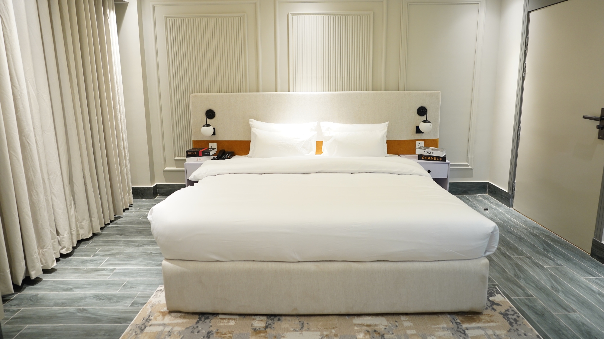 Signature Suite