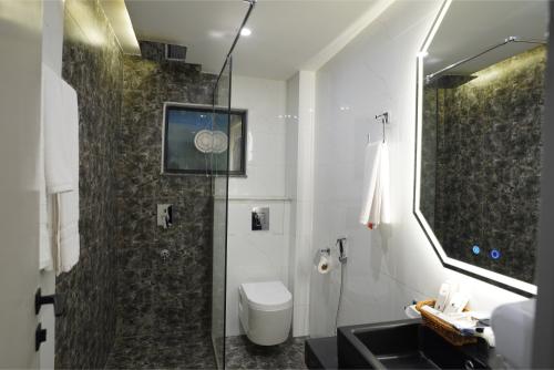 the_khushi_hotel_and_resorts_deluxe_room_33
