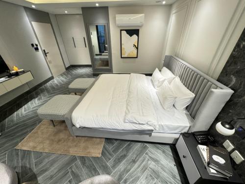 the_khushi_hotel_and_resorts_executive_room_21