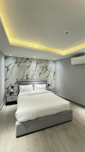 the_khushi_hotel_and_resorts_presidential_suite_40