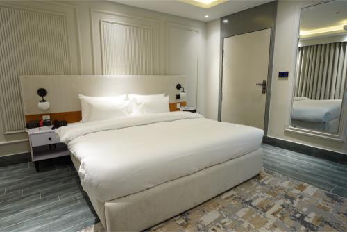 the_khushi_hotel_and_resorts_signature_suite_14