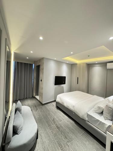 the_khushi_hotel_and_resorts_standard_room_34